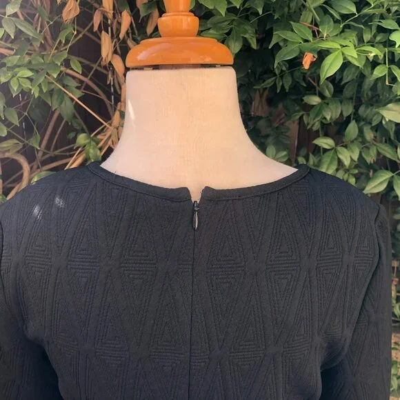 NWT Betsy Johnson Black Long Sleeve Aztec Sheath Dress 4 - Picture 5 of 11
